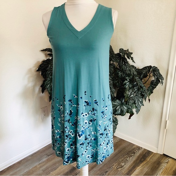 J. Jill Dresses & Skirts - J Jill floral hem dress